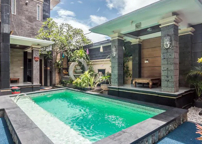 Denays House ゲストハウス 3*