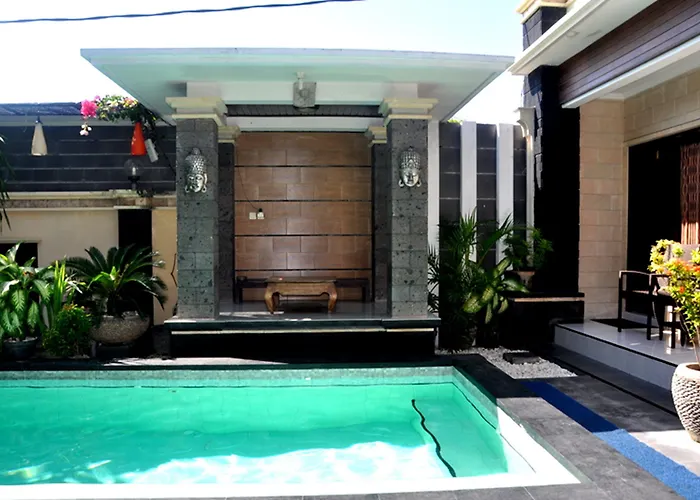 Denays House ゲストハウス 3*