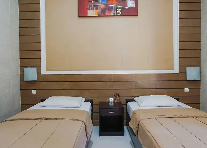 Denays House ゲストハウス 3*